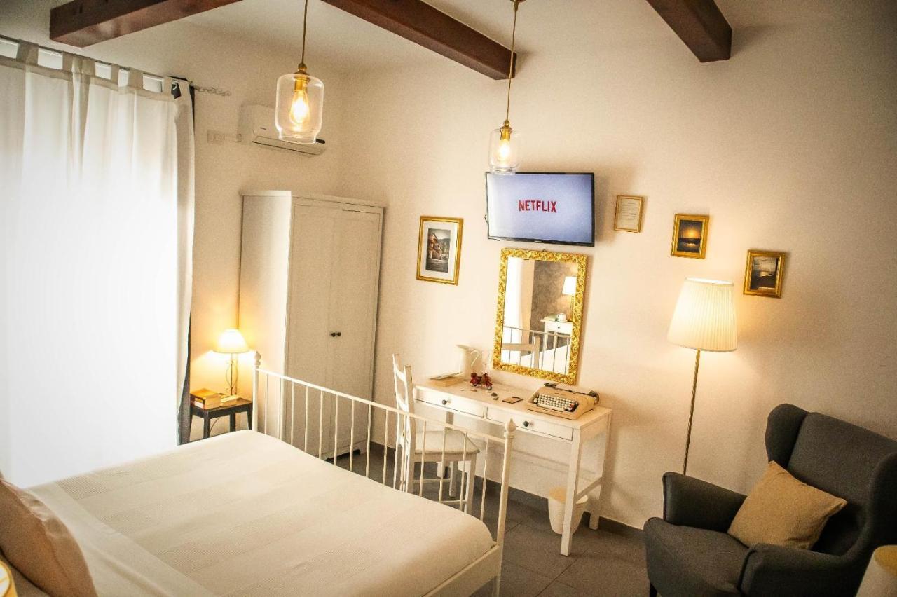 Guest House Camilla Alghero Buitenkant foto